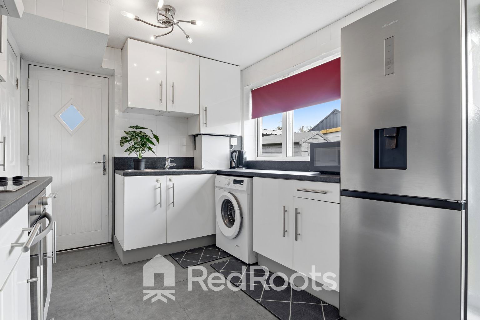 4 Newton Close, Newton Hill, photo 5