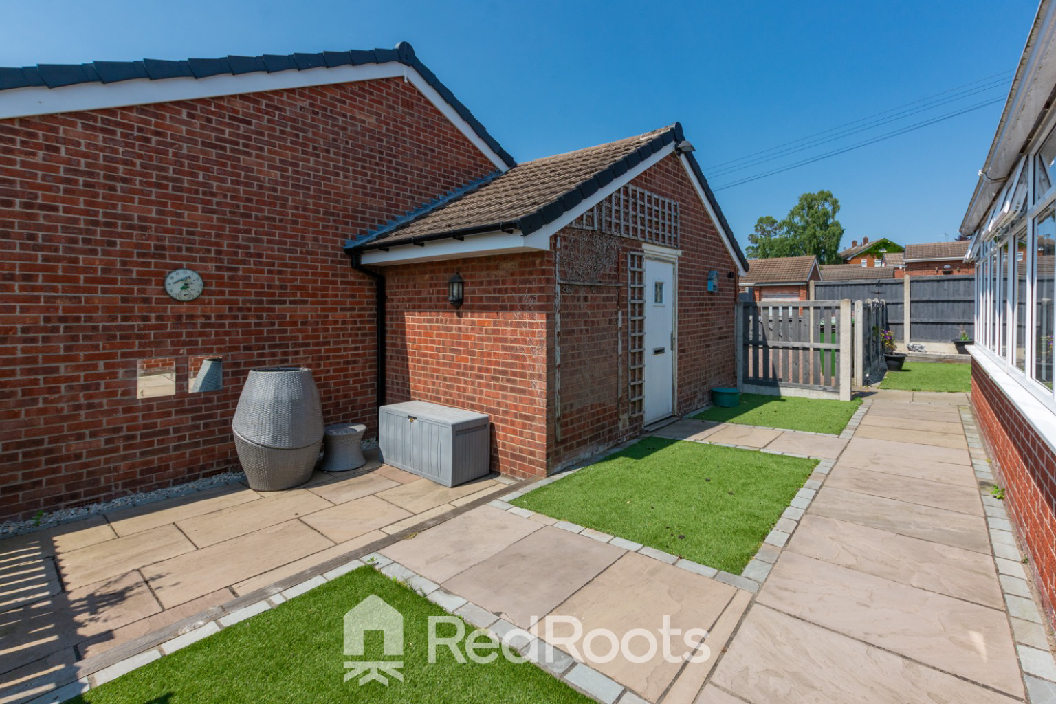 Clayton Holt, South Kirkby, WF9, photo 16