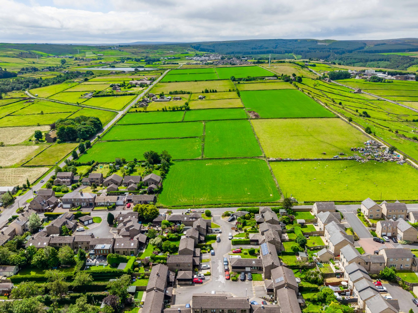 Windmill View, Scholes, Holmfirth, HD9 1SA, photo 27