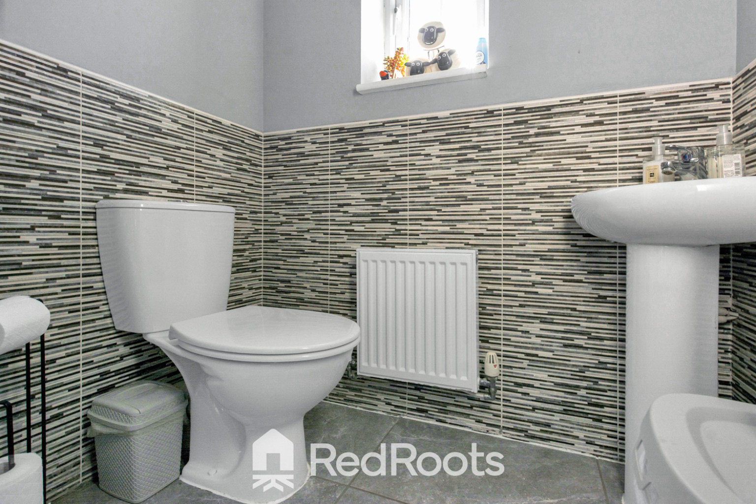 Buzzard Avenue, Mexborough, S64, photo 9