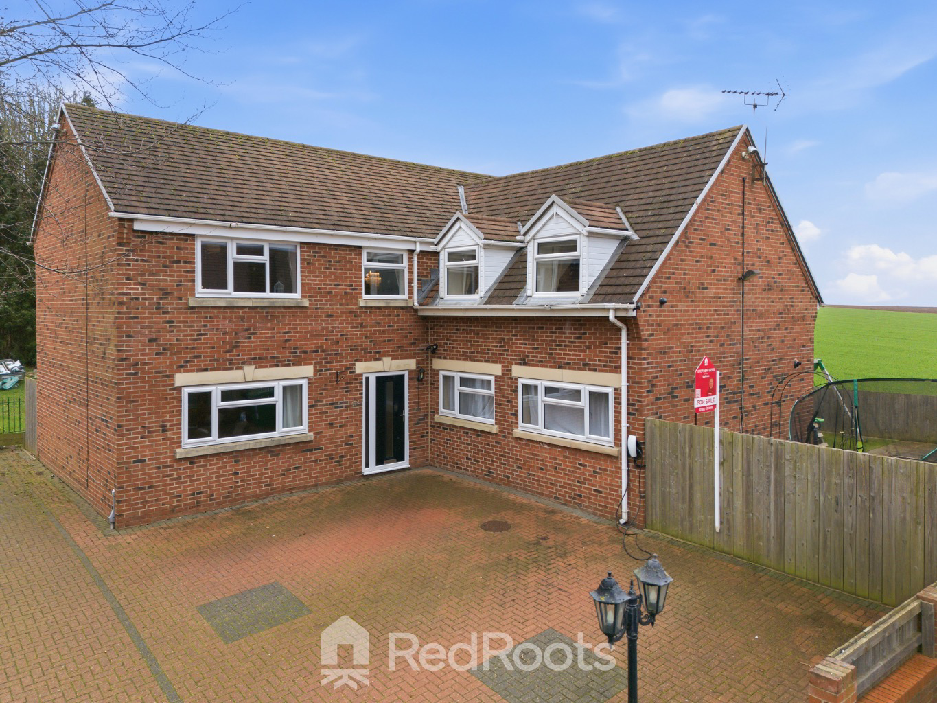 Peters Close, Upton, Pontefract, West Yorkshire, WF9