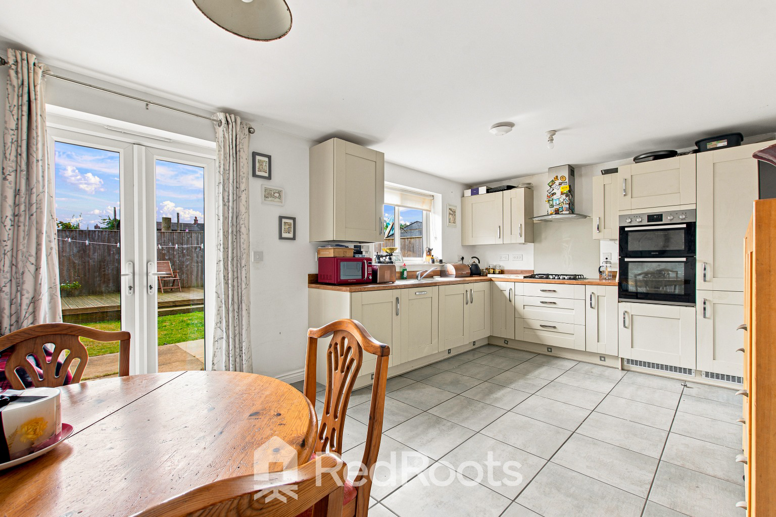 Warren Court, Featherstone, WF7, photo 7