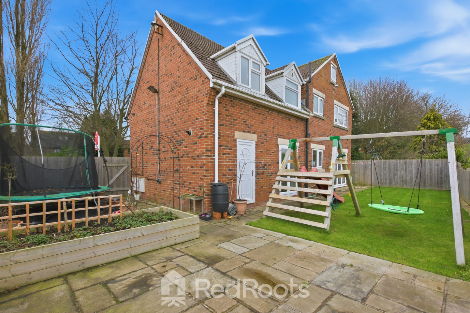 Peters Close, Upton, Pontefract, West Yorkshire, WF9, photo 35