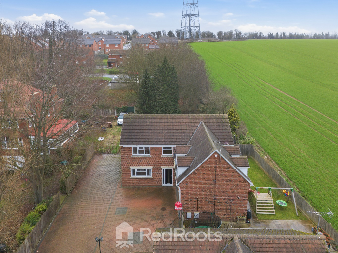 Peters Close, Upton, Pontefract, West Yorkshire, WF9, photo 13