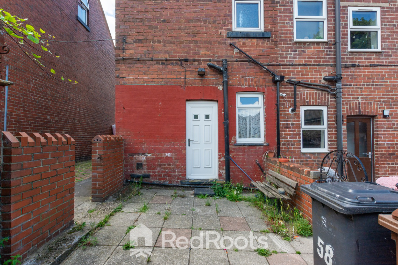 Pond Street, Barnsley, S70, photo 16