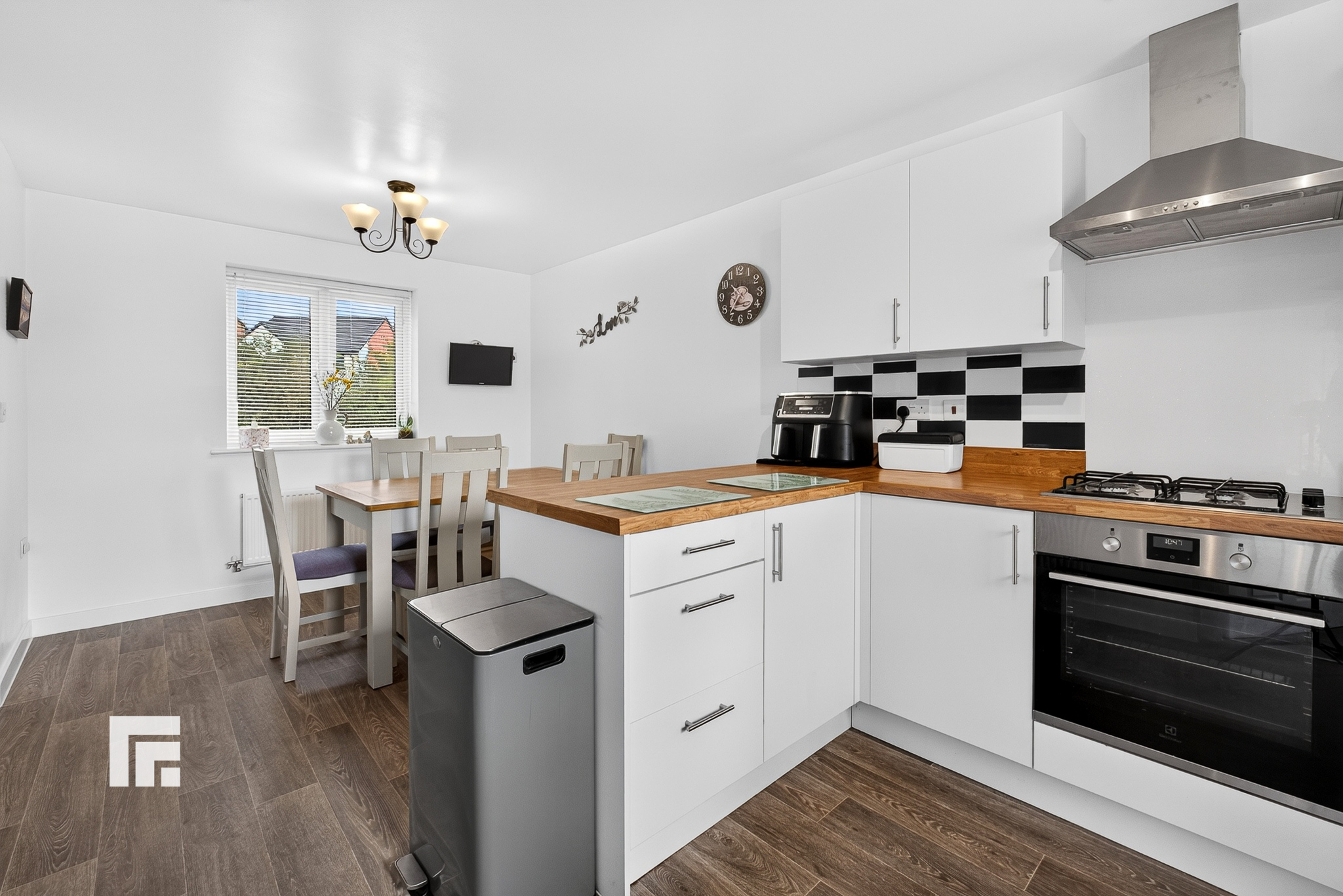 Cilffordd Y Coed Capel Llanilltern Cardiff CF5 6GN, photo 9