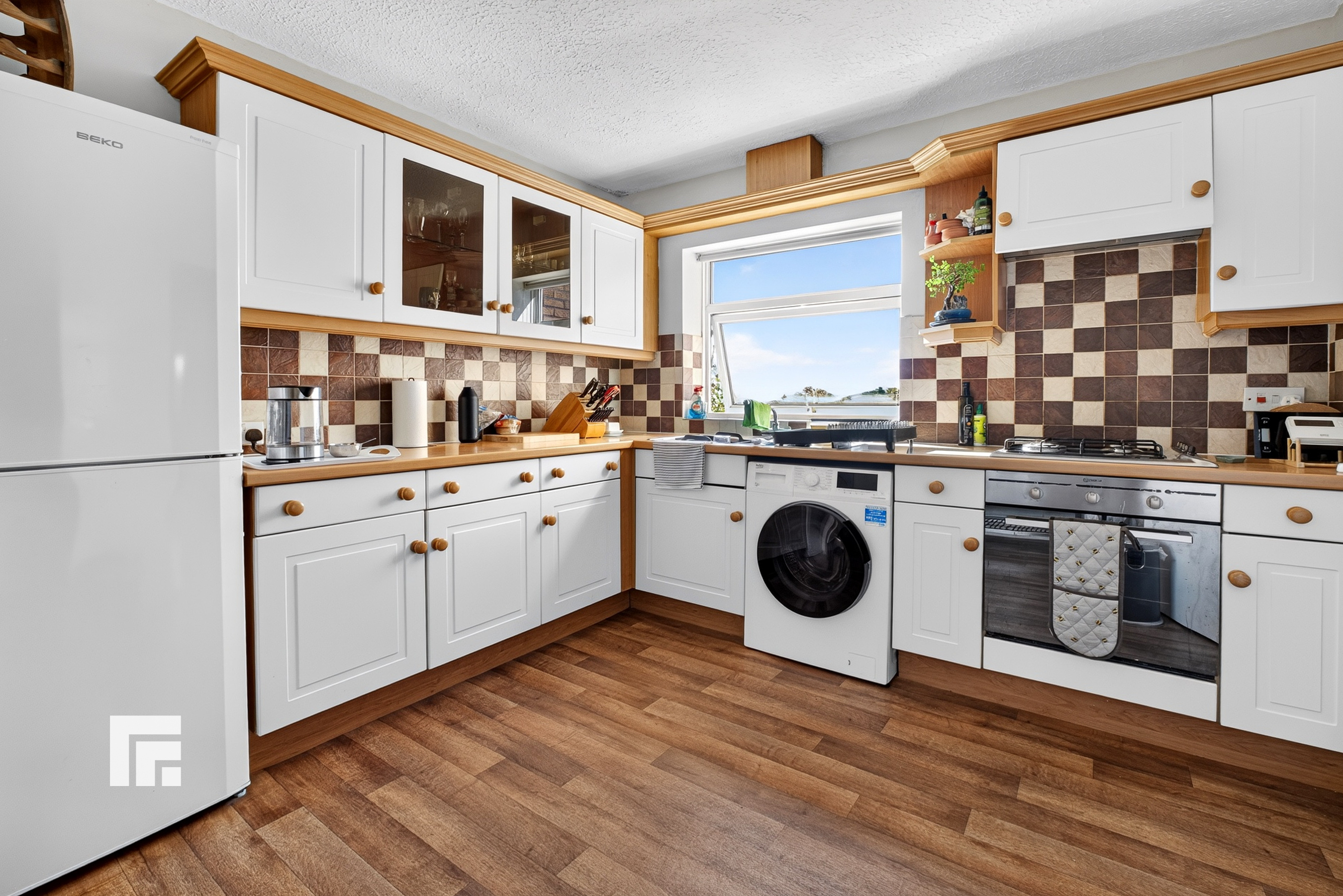 Marsham Court Drysgol Road Radyr Cardiff CF15 8DH, photo 8