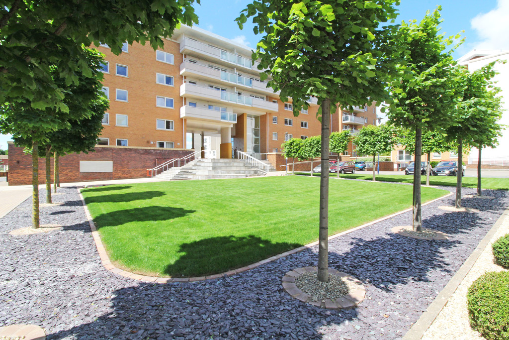 Nice House, Hansen Court, Century Wharf, Cardiff