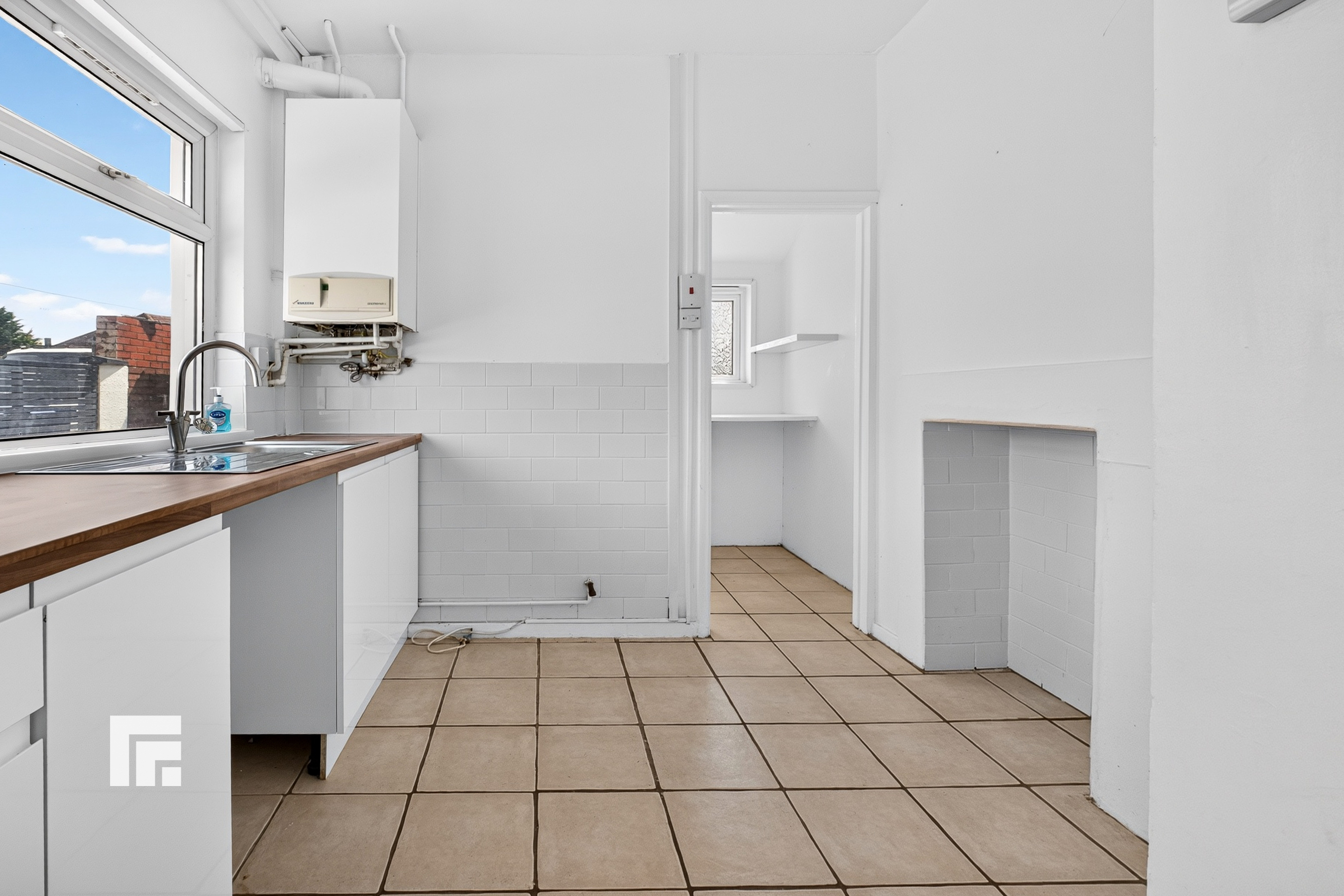 Port Road East, Barry, CF62, photo 7