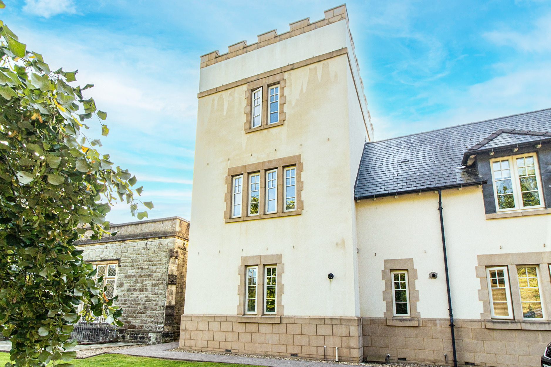 Western Courtyard, Talygarn, Pontyclun