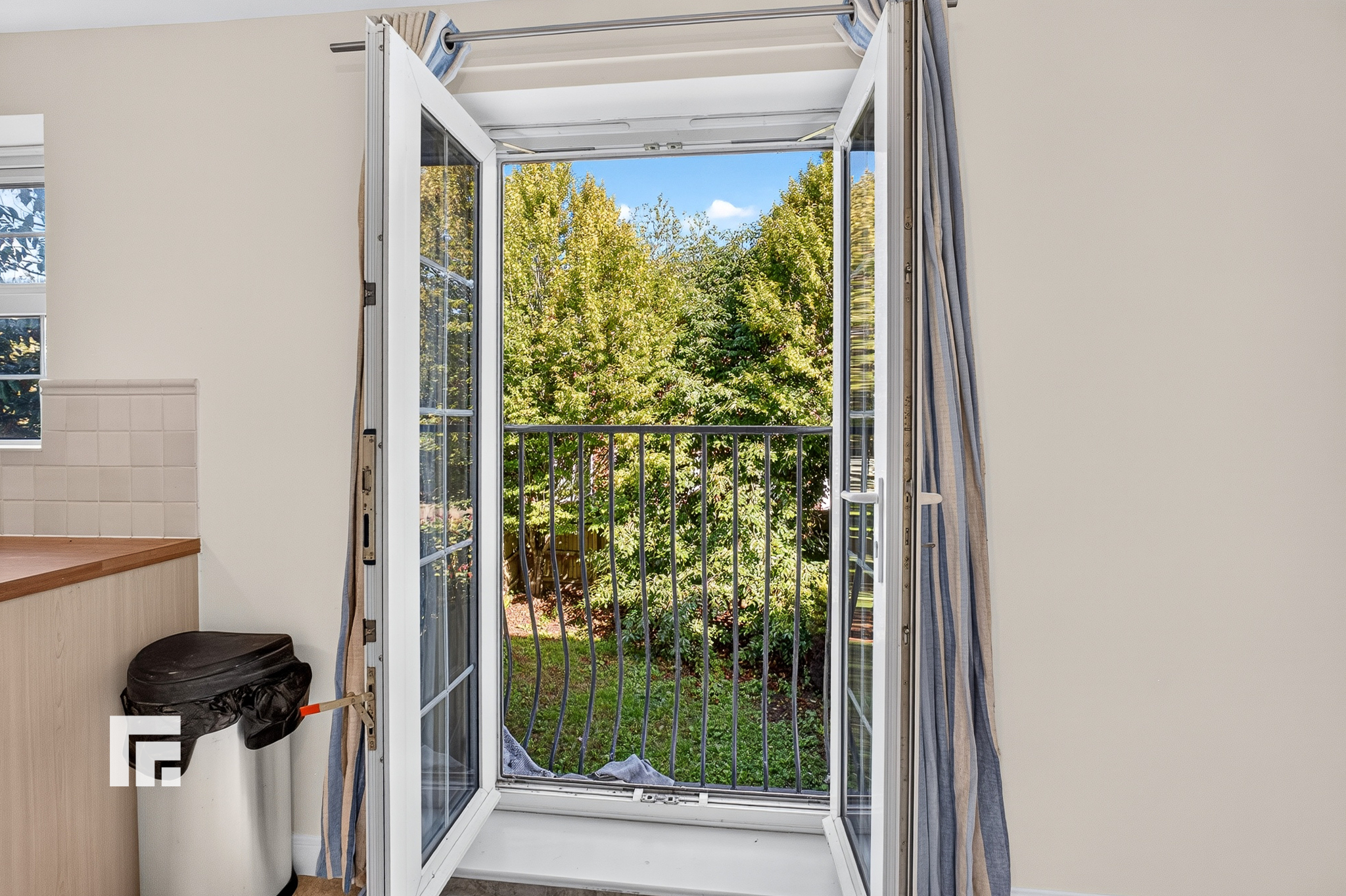 Cambrian Crescent, Marshfield, CF3, photo 15