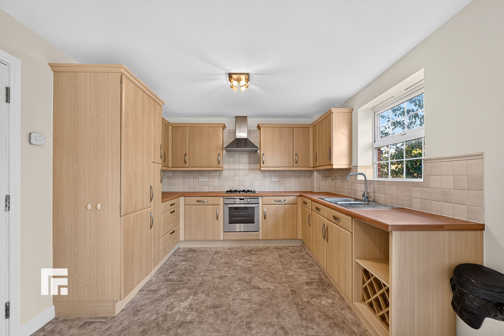 Cambrian Crescent, Marshfield, CF3, photo 2