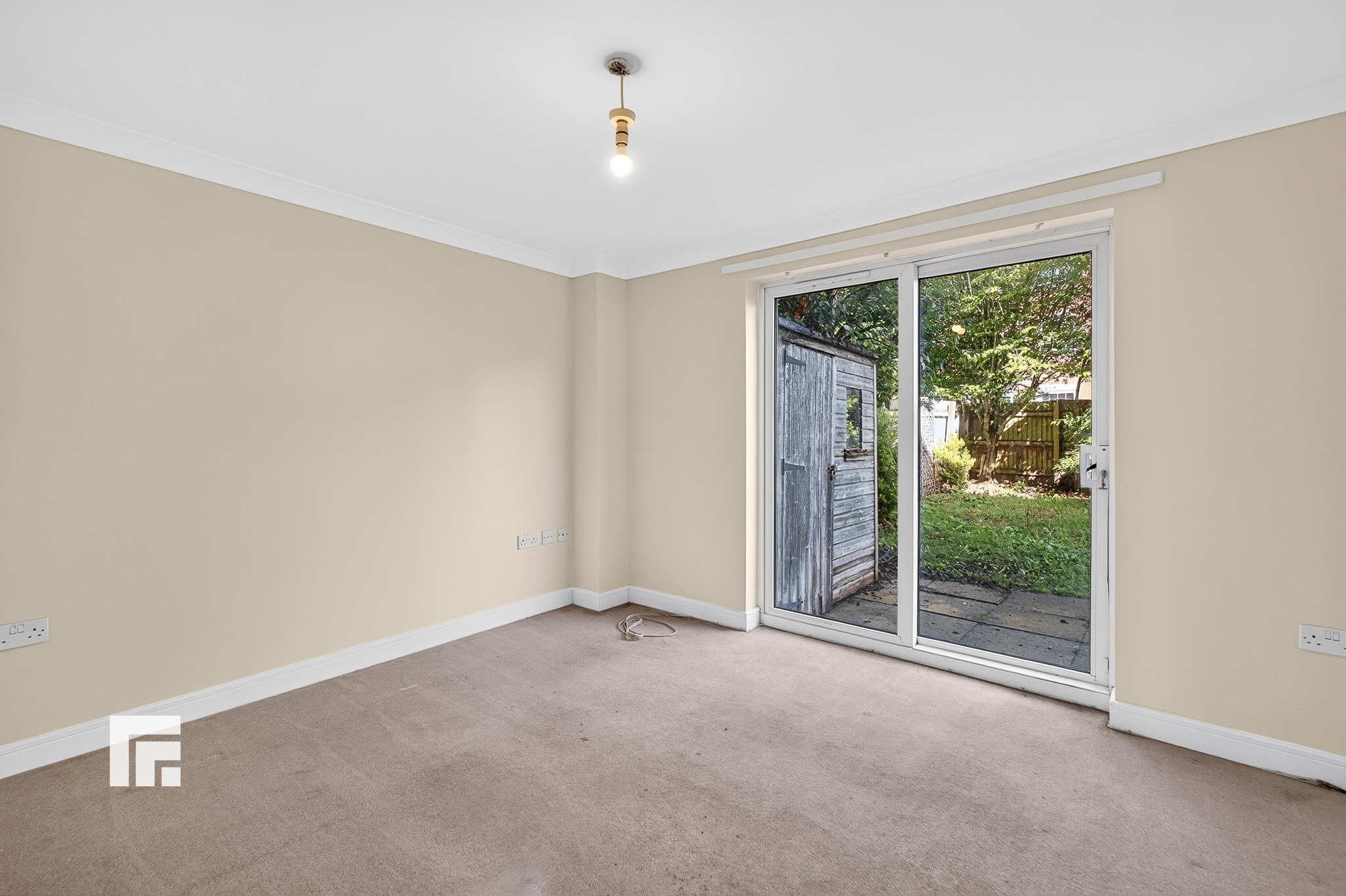 Cambrian Crescent, Marshfield, CF3, photo 9