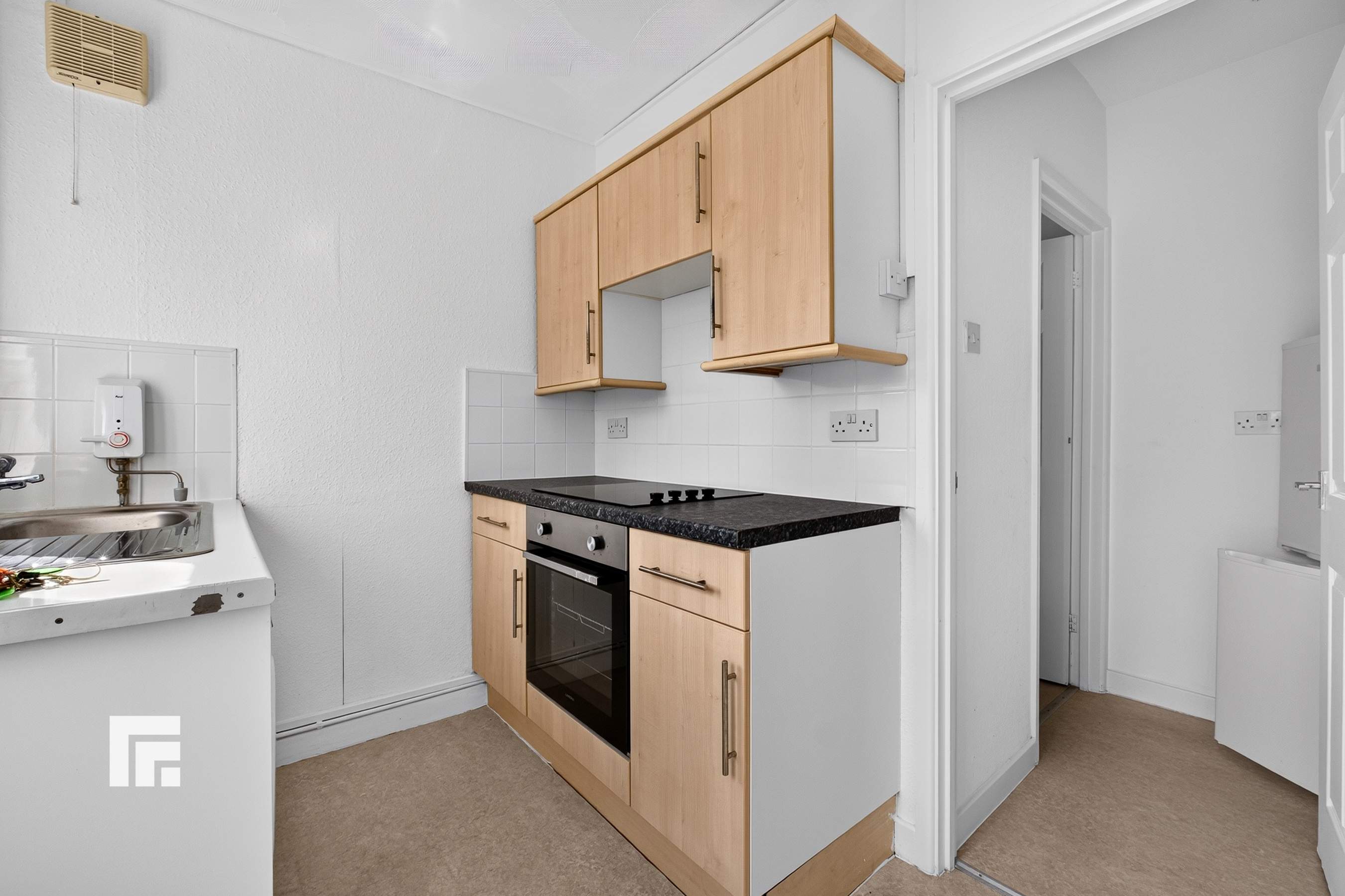 Cowbridge Road East, Cardiff, CF11, photo 16