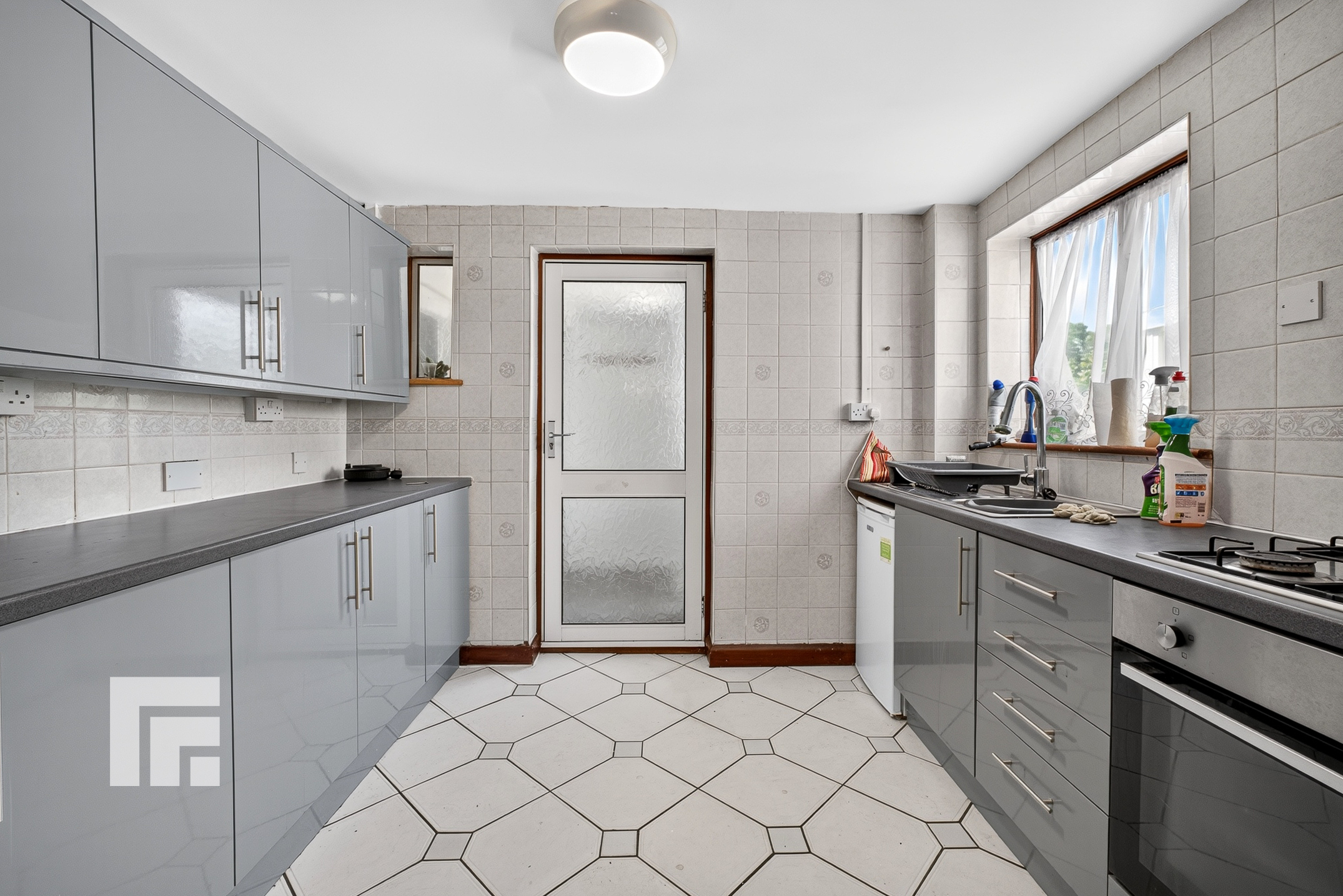 Green Meadow Drive Tongwynlais Cardiff CF15 7LW, photo 3