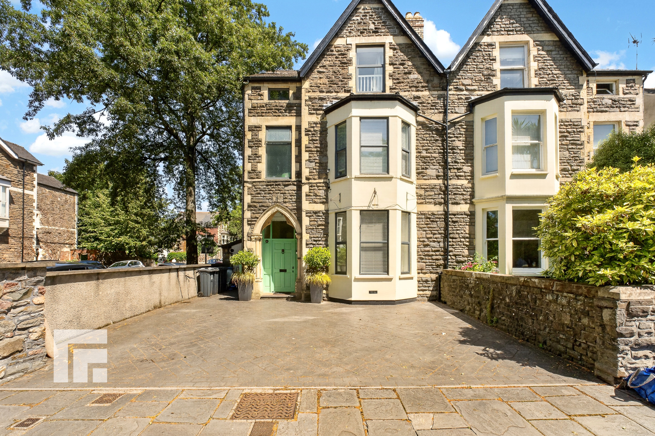 Oakfield Street, Roath, CF24