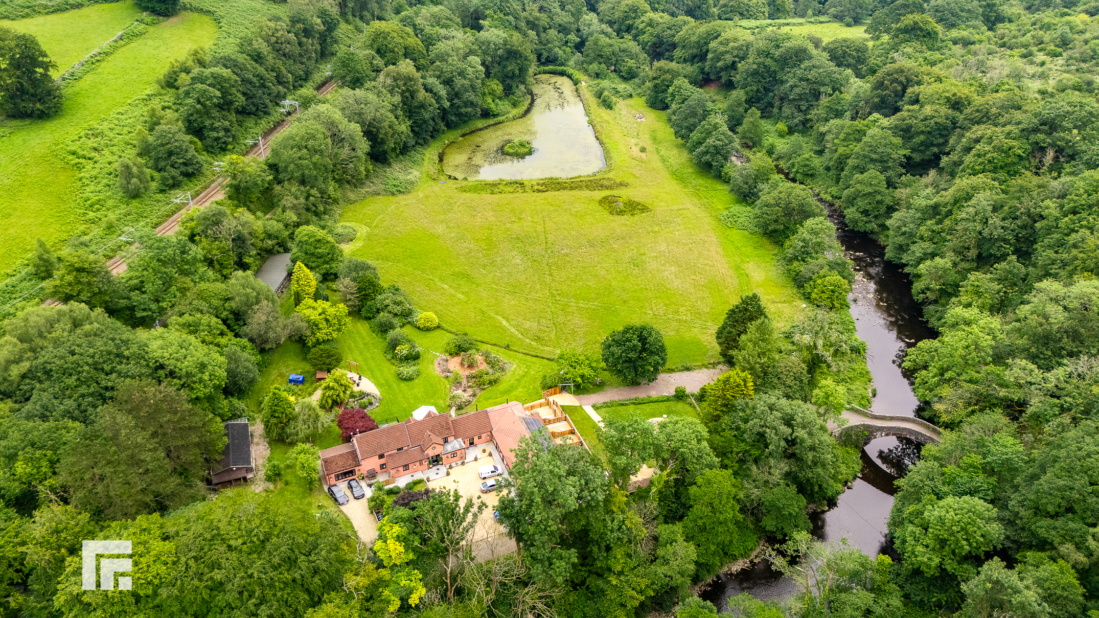 Pontygwaith Treharris CF46 5PD