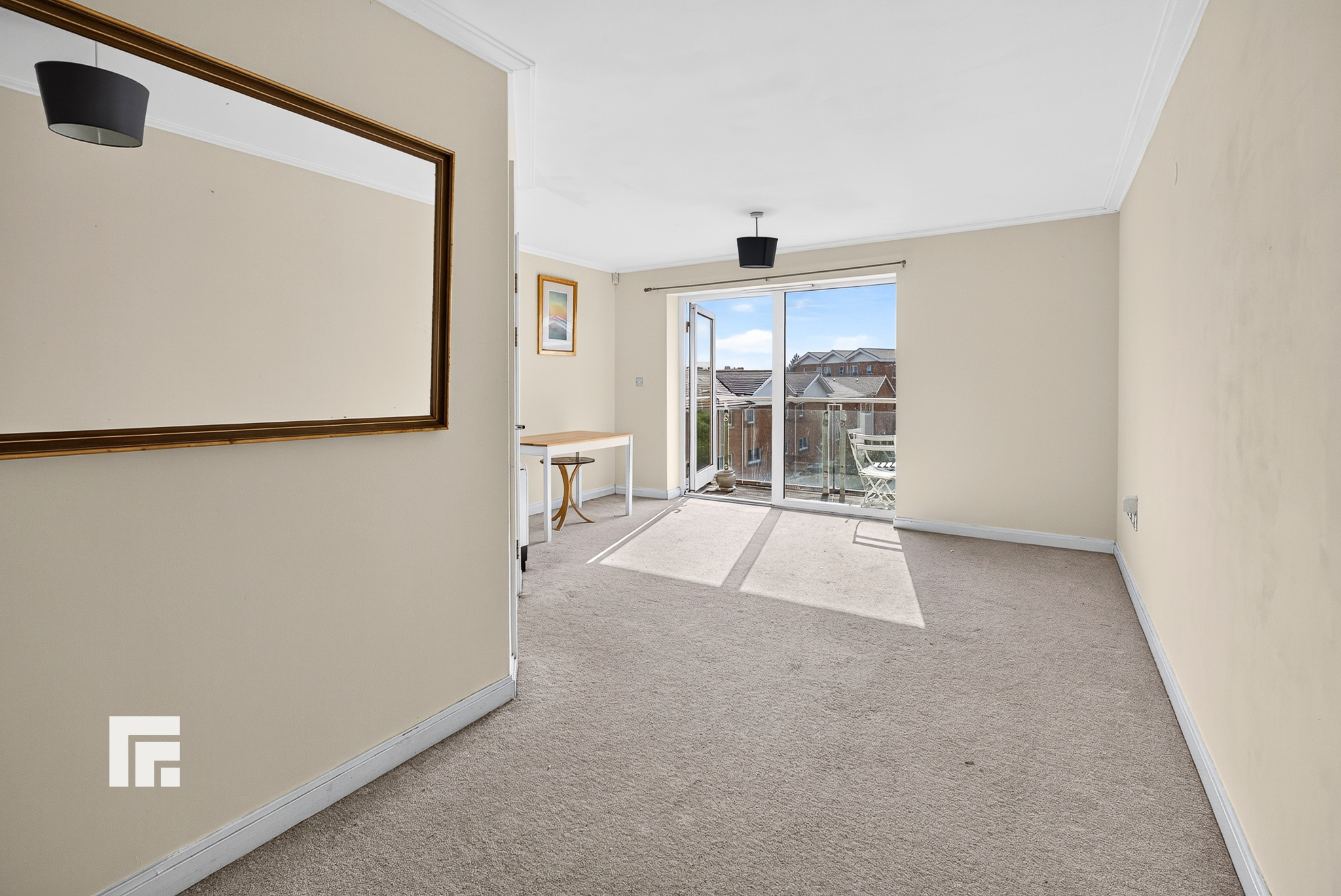 Lisbon House, Taliesin Court, Century Wharf, photo 6