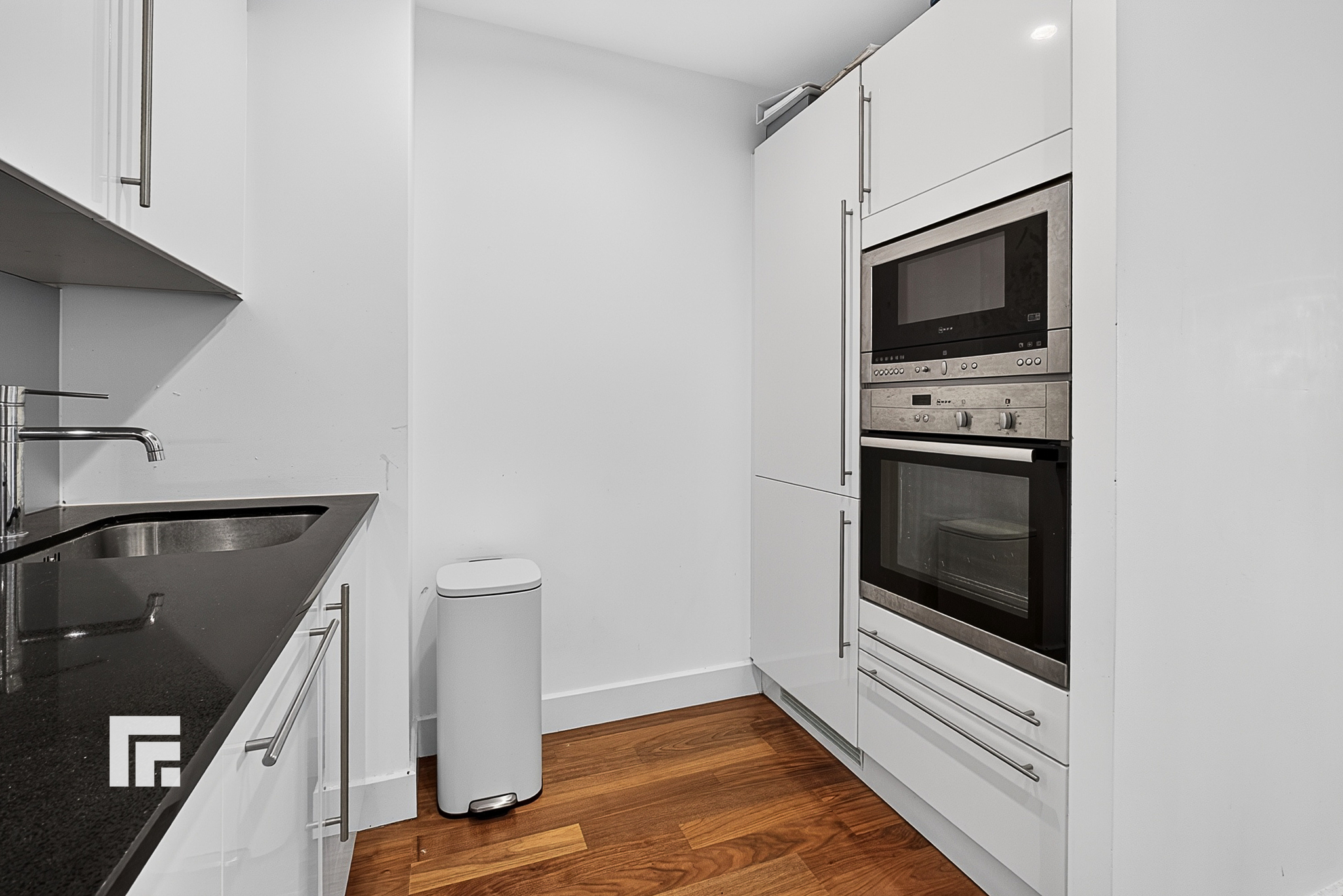 Hayes Apartments, The Hayes, Cardiff, photo 7