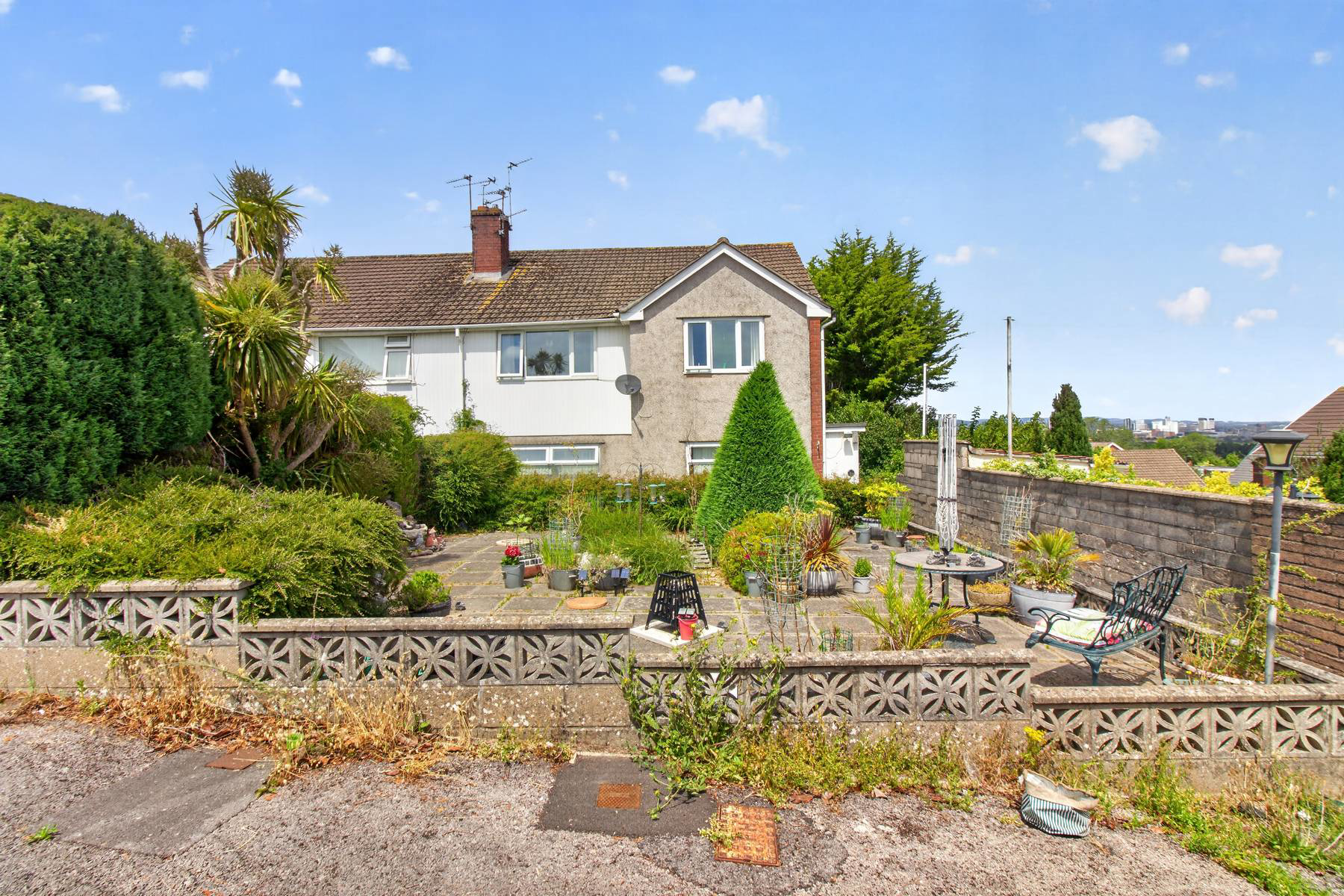 Pant-Y-Celyn Road, Llandough, CF64