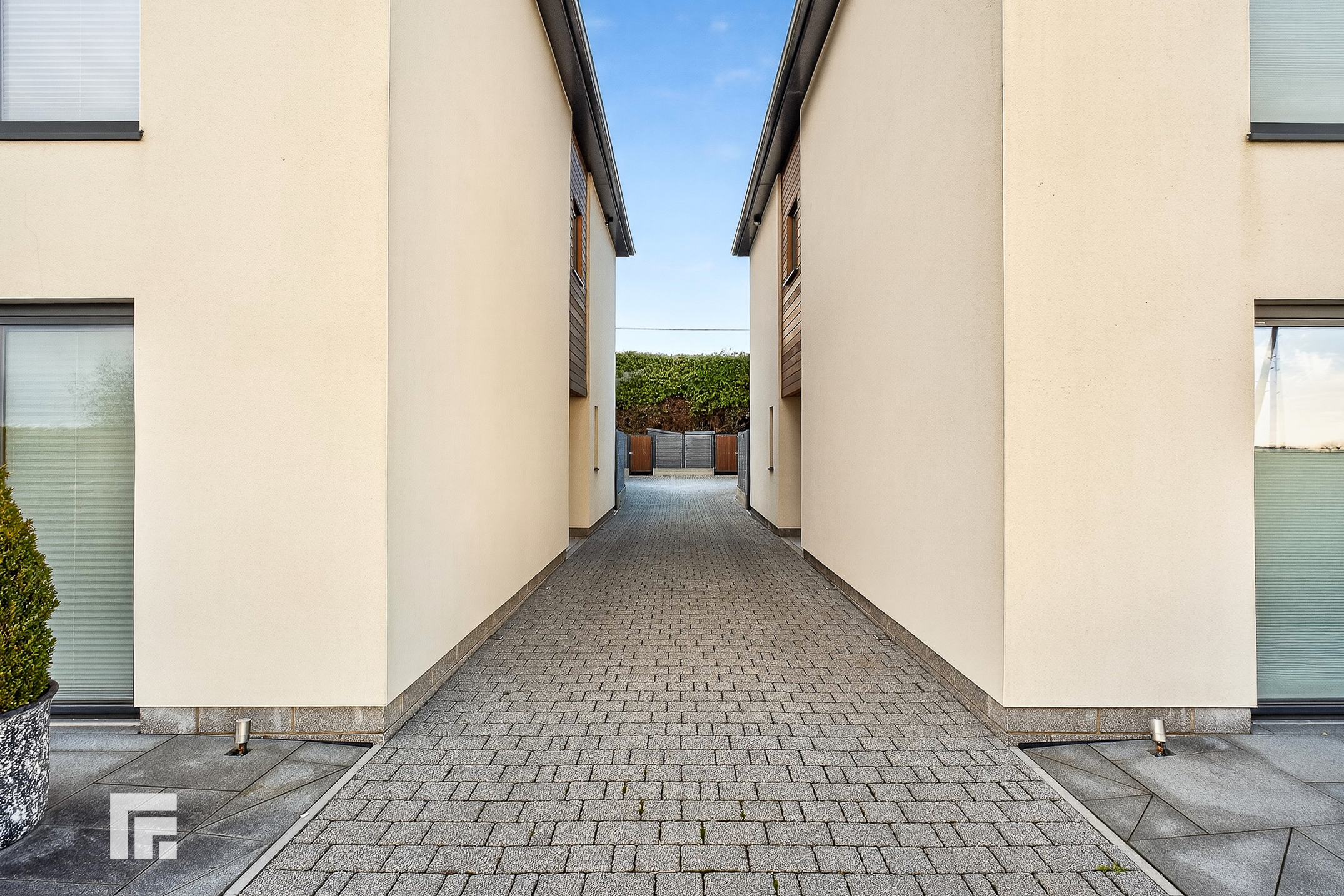 Llantrisant Road, Groesfaen, CF72, photo 43