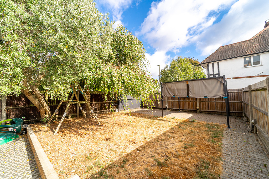 Long Lane, Finchley N3, photo 16
