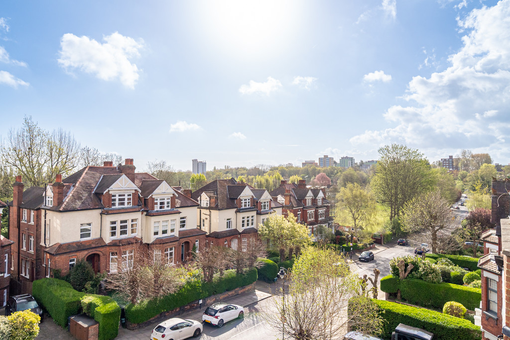 Stanhope Road N6, photo 3