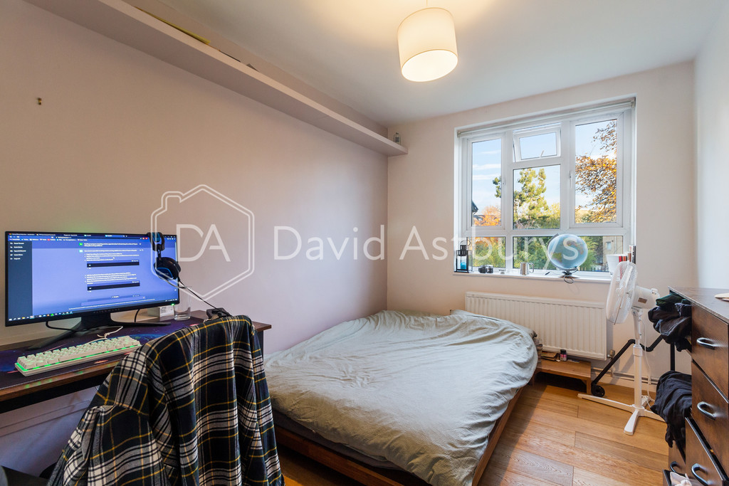 Papworth Gardens, Islington, London, photo 10
