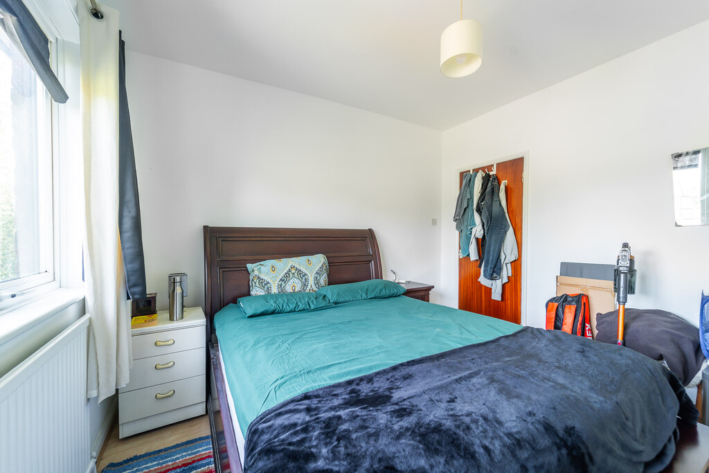 Aylmer Road, London, photo 2