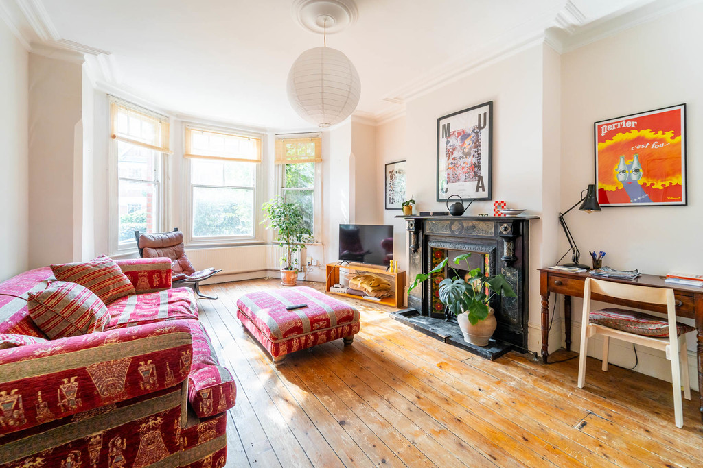 Alexandra Park Road, Muswell Hill N10