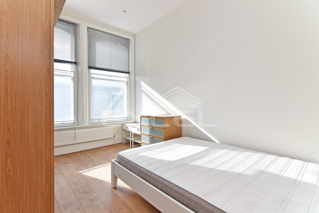 Finchley Road, Hampstead, London NW3 5HS, photo 4
