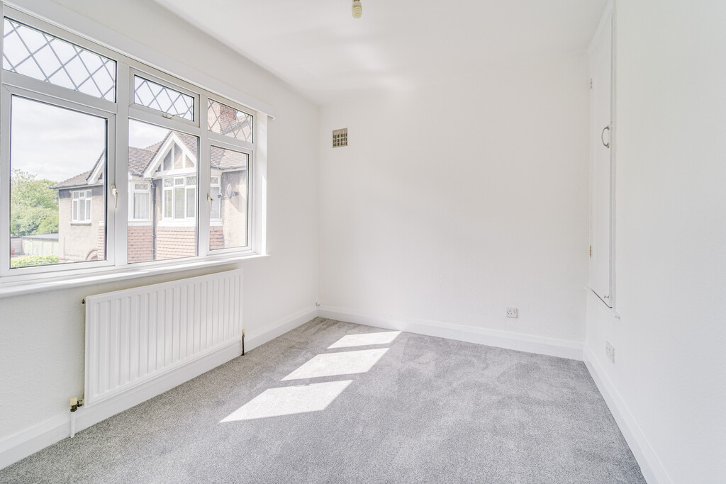Palmerston Road, Bounds Green, London, photo 3