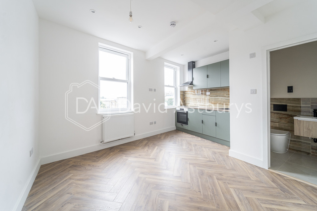 Hornsey Road, Finsbury Park, London, photo 2
