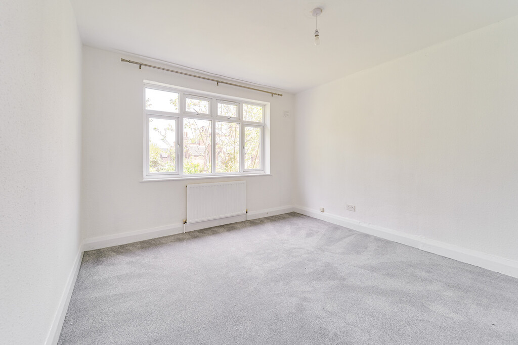Palmerston Road, Bounds Green, London, photo 5