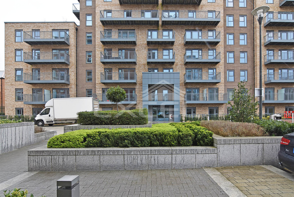 Beaufort Square, Colindale, London, photo 20