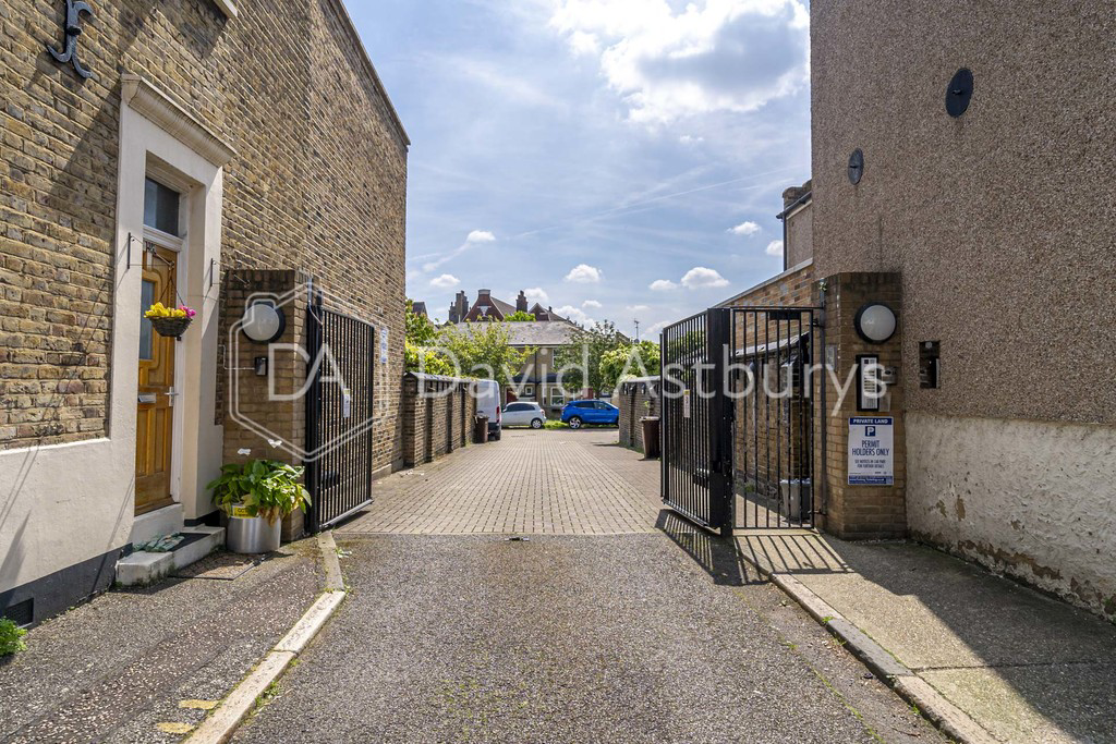 Clifden Mews, Homerton, London, photo 19