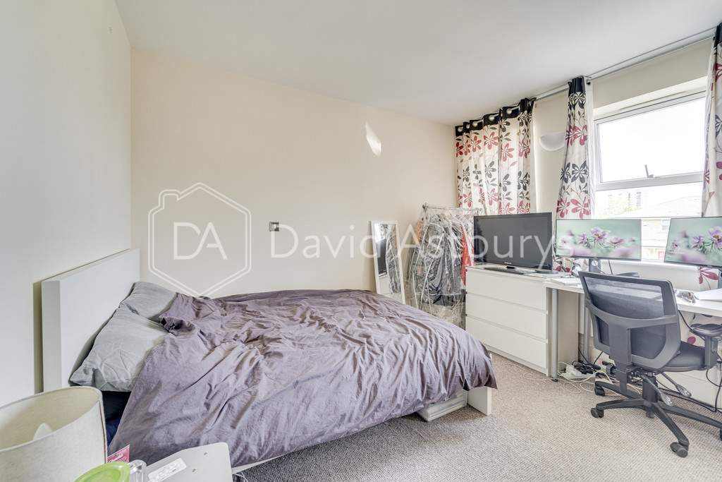 Clifden Mews, Homerton, London, photo 13