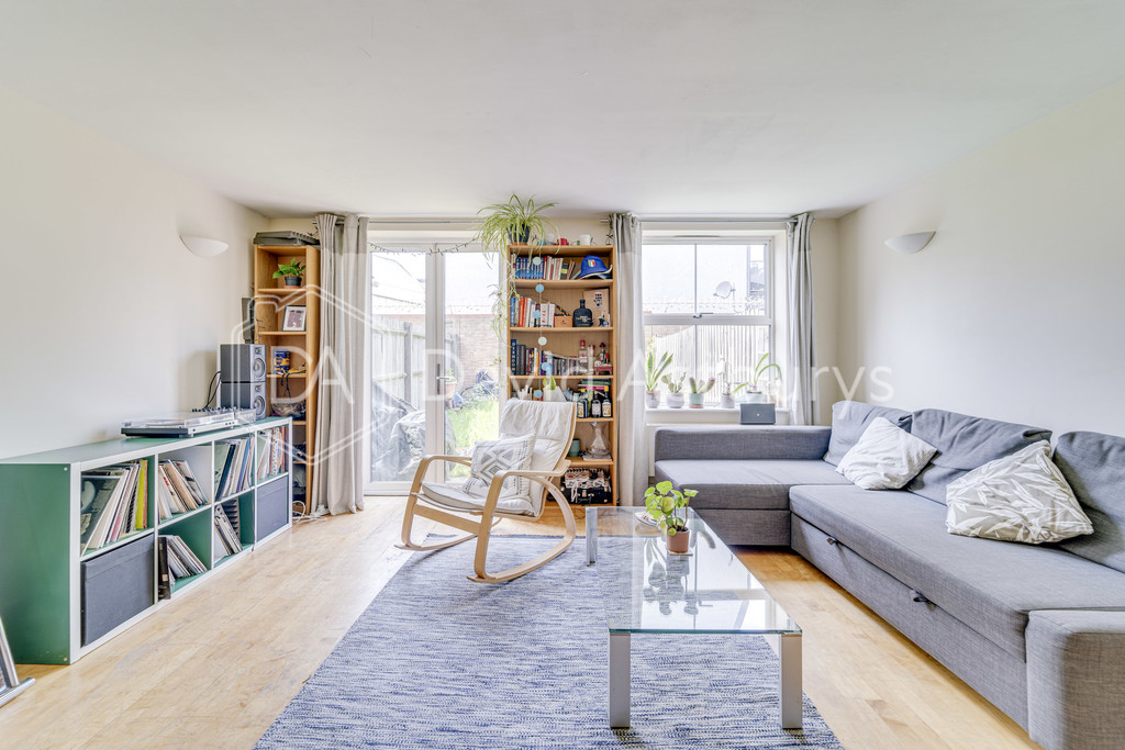 Clifden Mews, Homerton, London