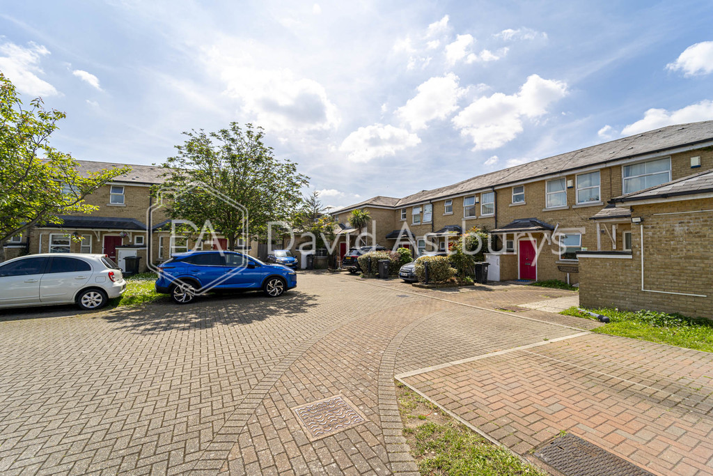 Clifden Mews, Homerton, London, photo 18