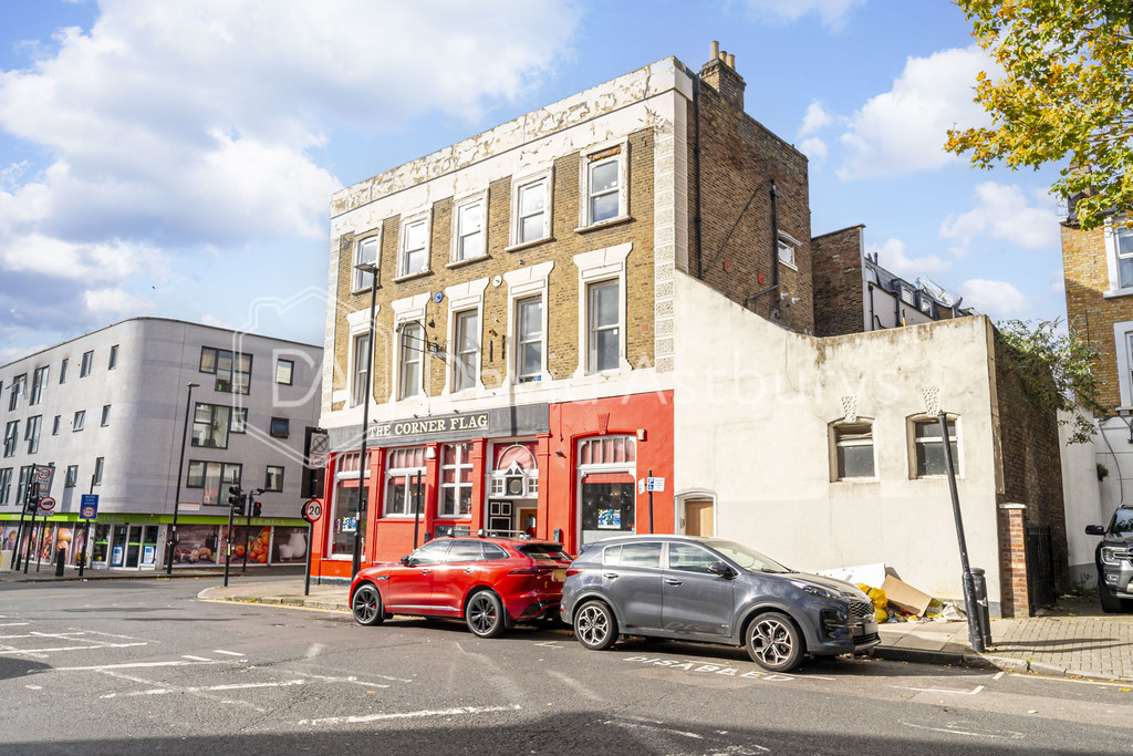 Hornsey Road, Finsbury Park, London, photo 7