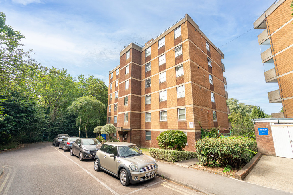 Woolmead Avenue, West Hendon