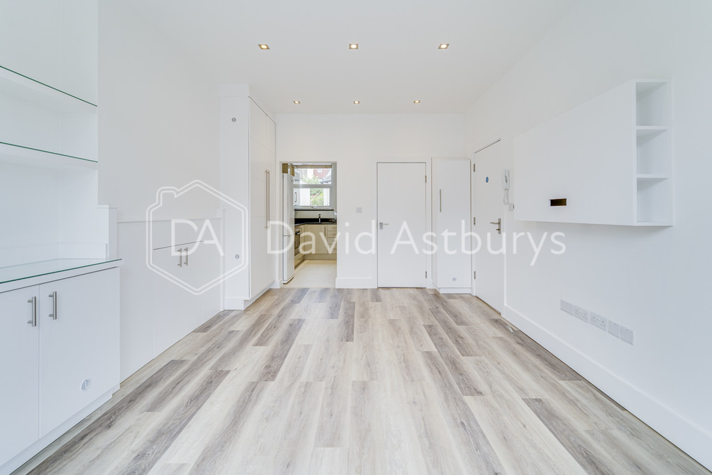 Sylvan Avenue, Wood Green, London, photo 4