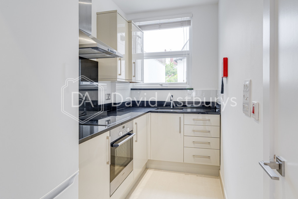 Sylvan Avenue, Wood Green, London, photo 8