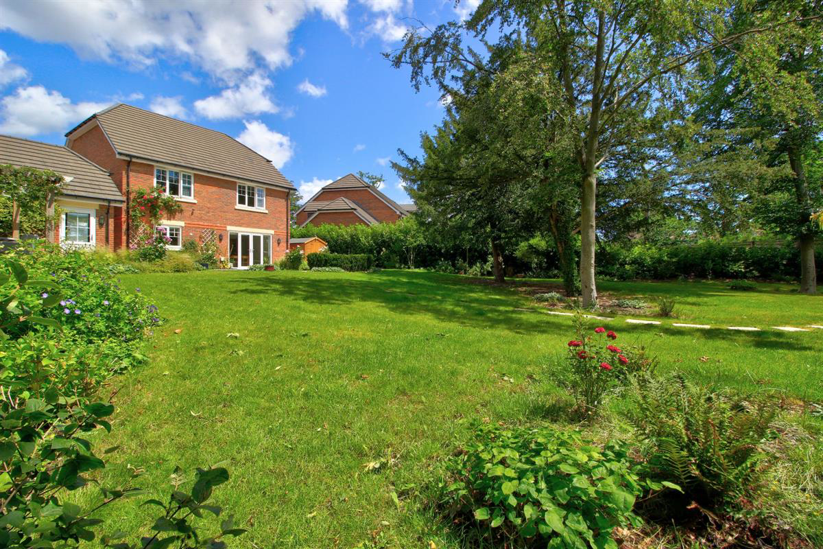 Lake View, Wokingham, photo 2