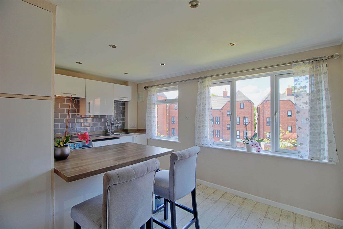 Ellison Way, Wokingham, photo 4