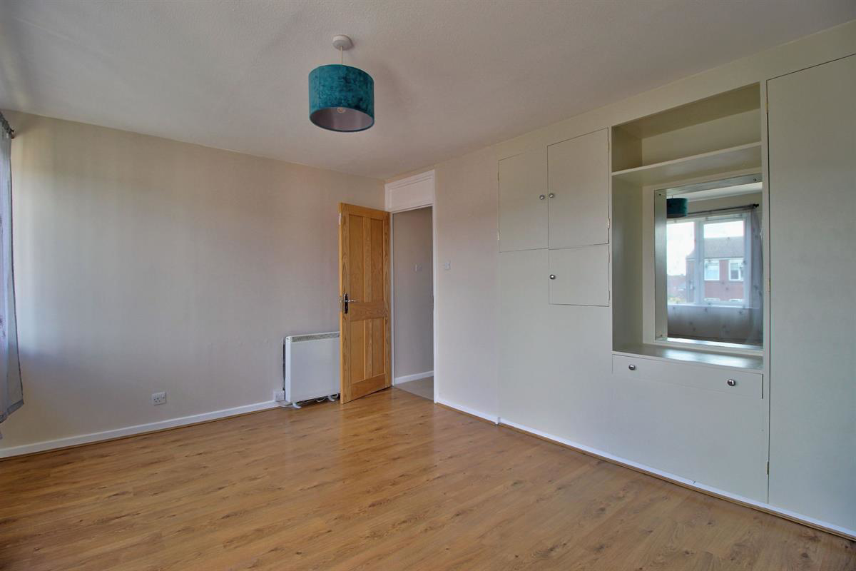 Ellison Way, Wokingham, photo 10