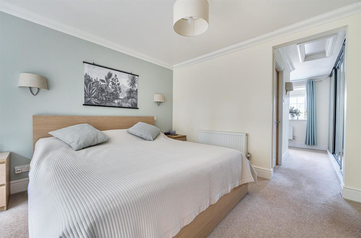Holmes Crescent, Wokingham, photo 15