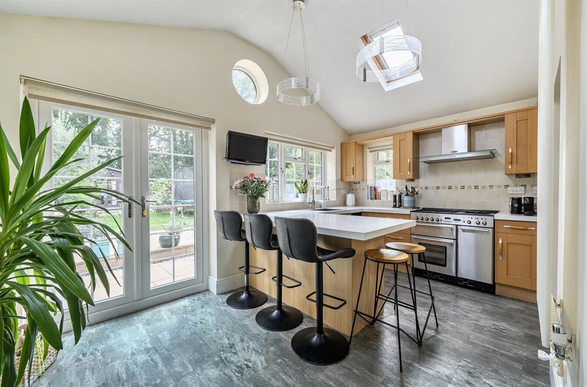 Holmes Crescent, Wokingham, photo 2