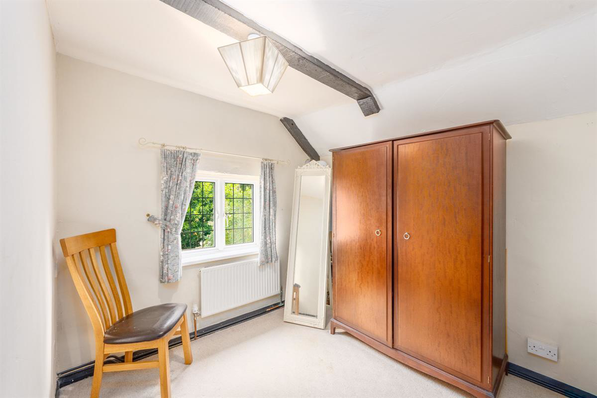 Plover Lane, Eversley, photo 10