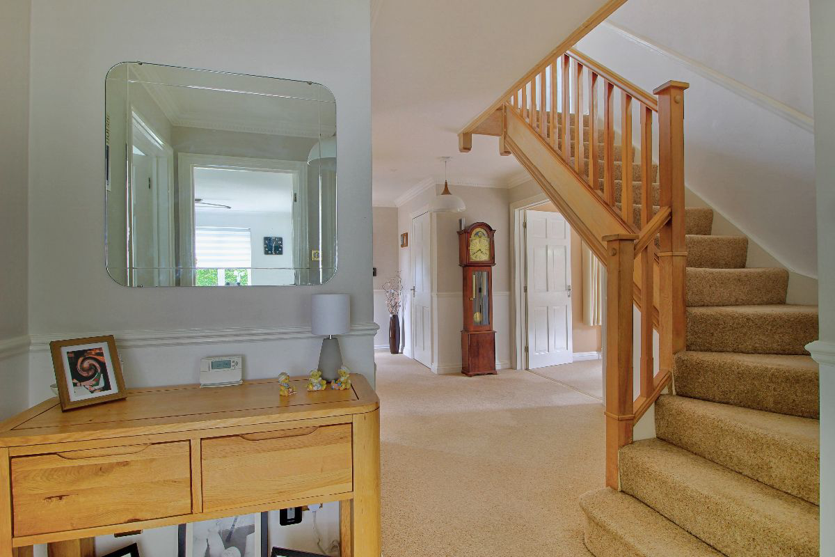 Popeswood Road, Binfield, photo 11